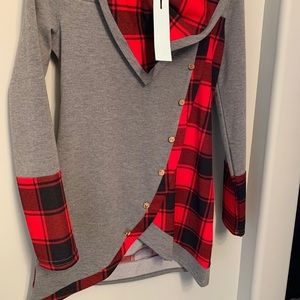 Cute angled long sleeve top.